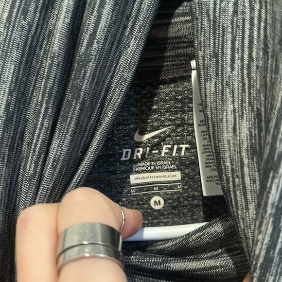 Nike Turtleneck Sweatshirt - Picture 3 of 4